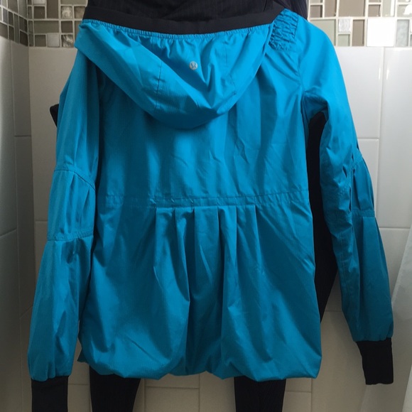 Lululemon jacket - Picture 4 of 7